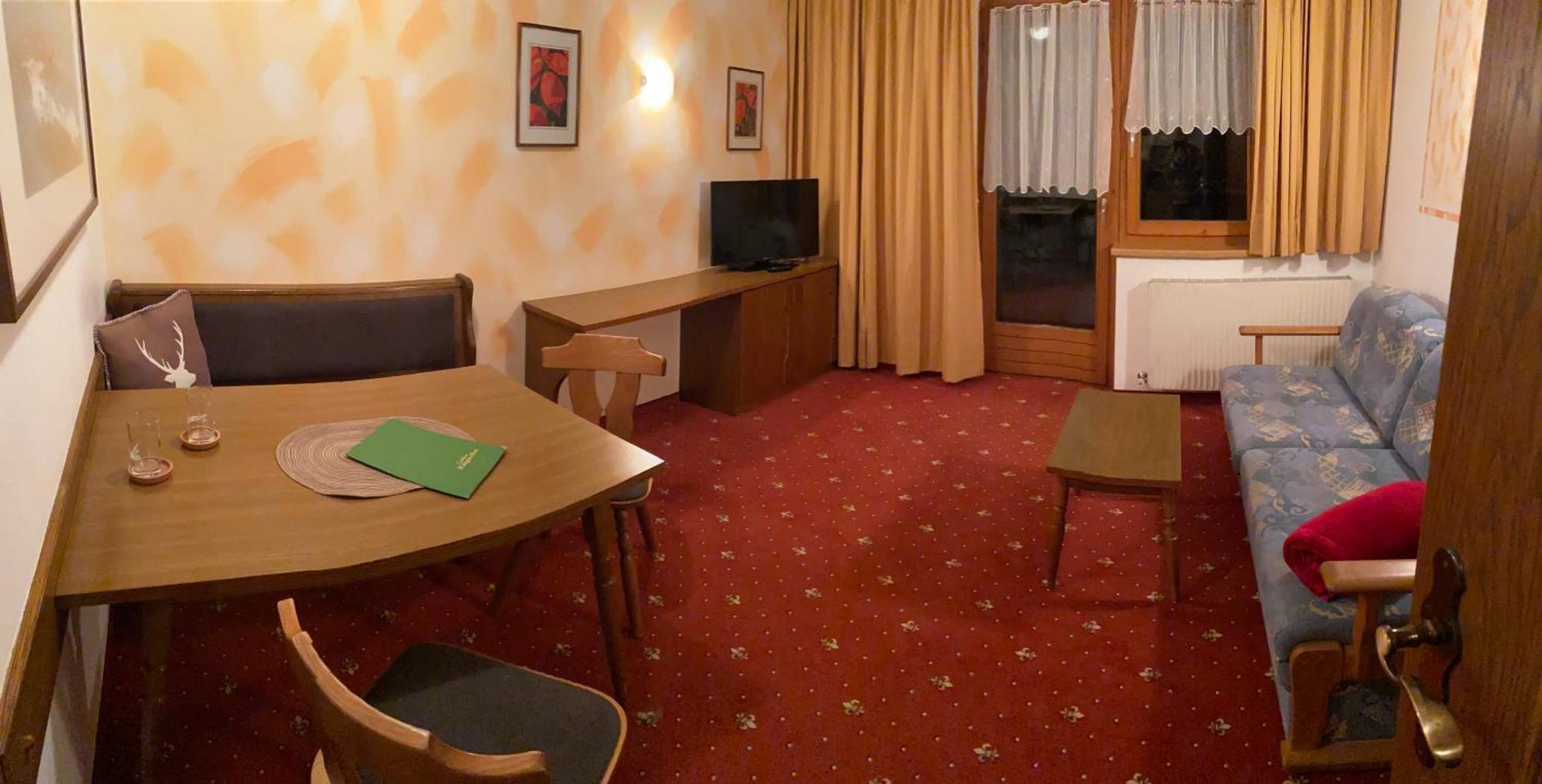נאודרס Landhaus Engadin מראה חיצוני תמונה